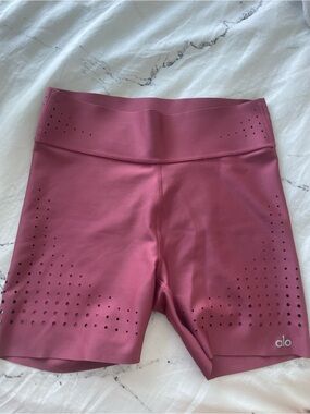 ALO Yoga | Shorts | Alo Yoga 7 Highwaist Biker Short | Poshmark